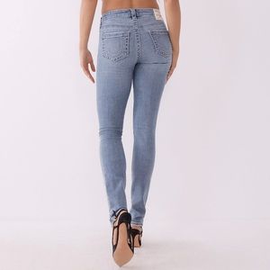 True Religion skinny low rise jean.
